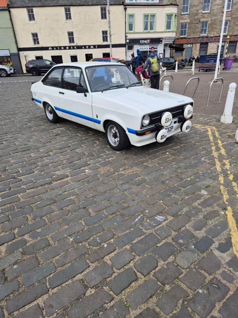 Ford, ESCORT POPULAR PLUS, 1975, 1558 (cc)