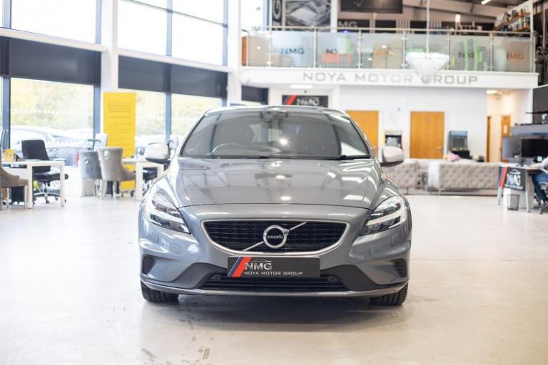 2019 Volvo V40 D2 [122] R DESIGN Edition 5dr Geartronic HATCHBACK DIESEL Automatic