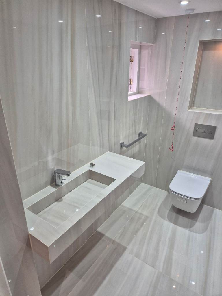 builder,extension,loft conversion,kitchen and bathroom fitter،shop fitter,property renovation