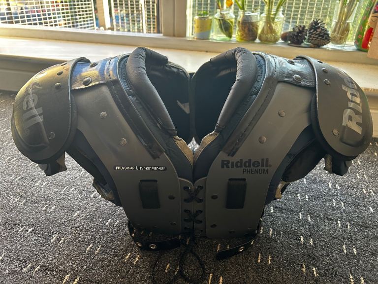 Riddell Phenom American Football Shoulder Pads L