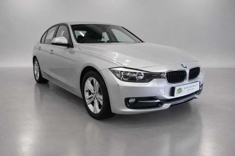 BMW 3 SERIES 2.0 320d Sport Auto Euro 5 (s/s) 4dr 2013