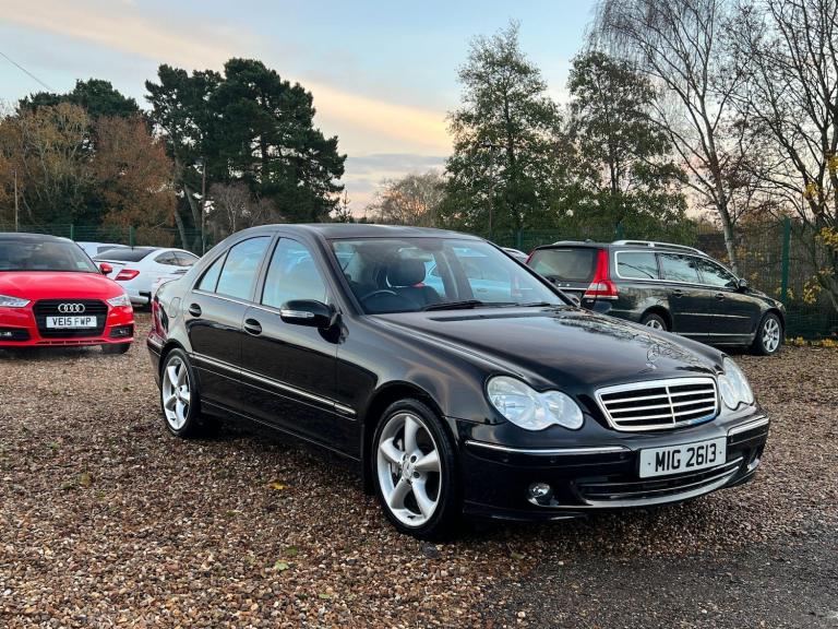 image for 2006 Mercedes-Benz C Class 2.5 C230 Avantgarde SE 7G-Tronic 4dr SALOON Petrol Automatic