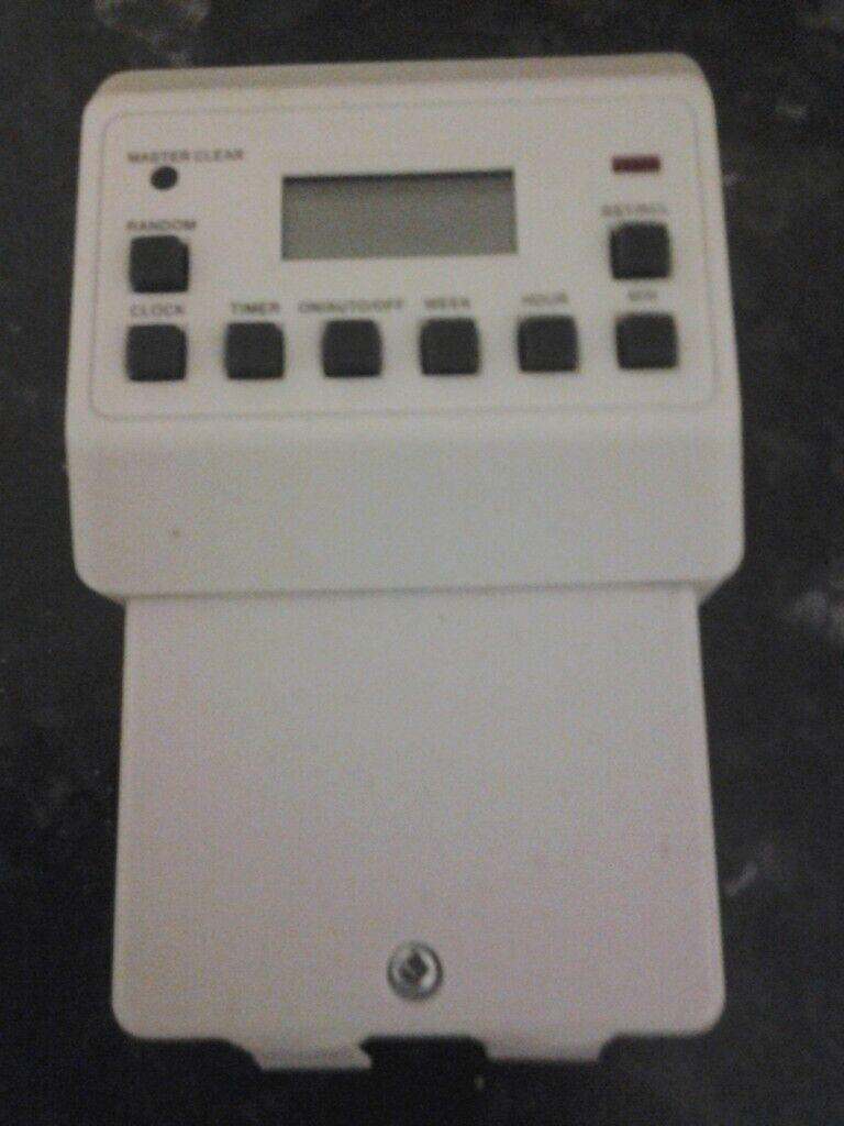 Electronic timeswitch