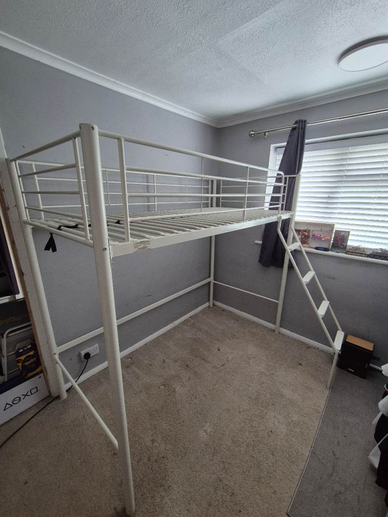 **FREE**Loft Bed Single