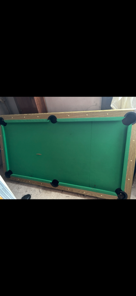 Green Felt Pool Snooker Table – fair Condition