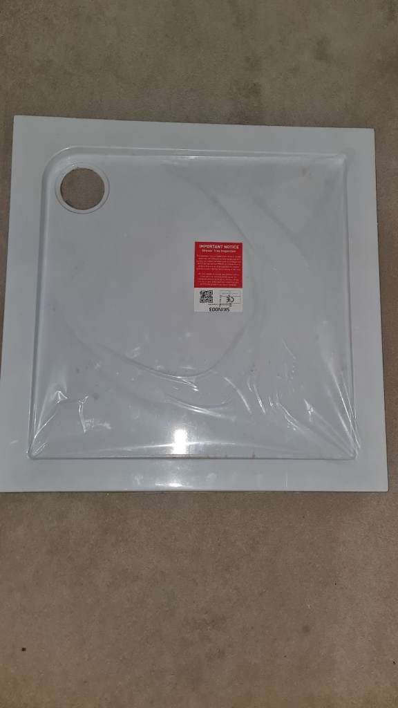 Victoria Plumb Shower Enclosure, Tray and Leg + Panel Riser Kit.