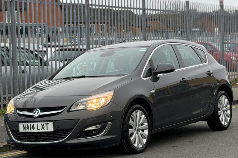 2014 Vauxhall Astra 1.6i 16V Elite 5dr HATCHBACK Petrol Manual