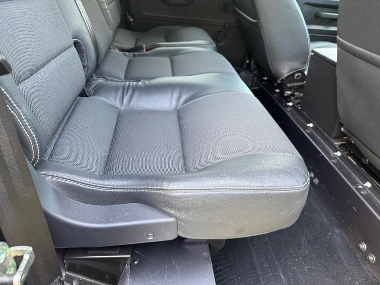 2015 Land Rover Defender XS Utility Wagon TDCi [2.2] PANEL VAN Diesel Manual