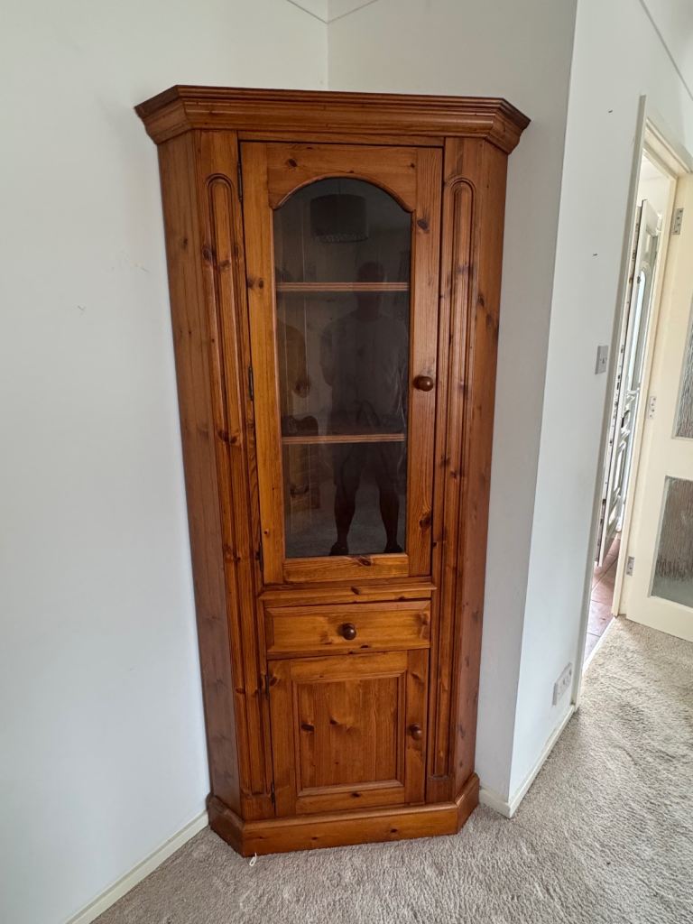 Pine Corner Display Cabinet with Glass Door – Good Condition