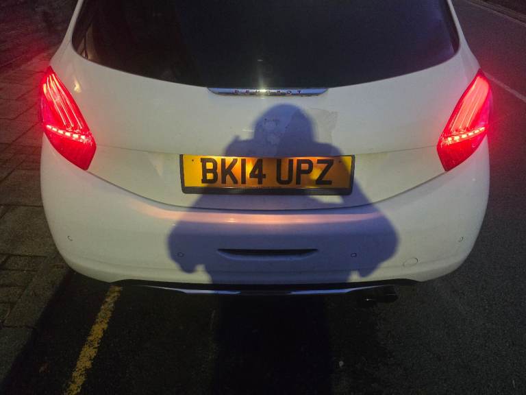 Peugeot, 208, Hatchback, 2014, Manual, 1598 (cc), 3 doors