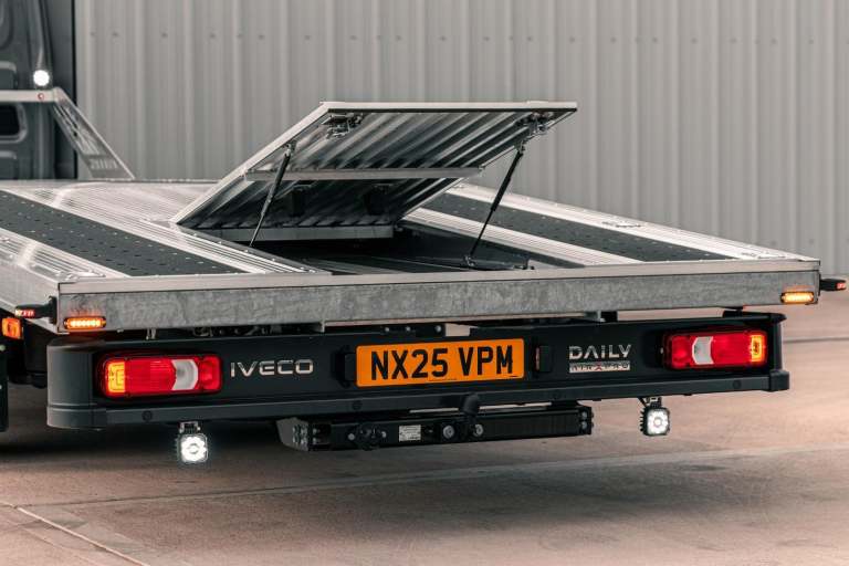 2025 3.0 210BHP MY24 AUTO IVECO DAILY 7.2 TONNE RECOVERY TRUCK CAR TRANSPORTER 