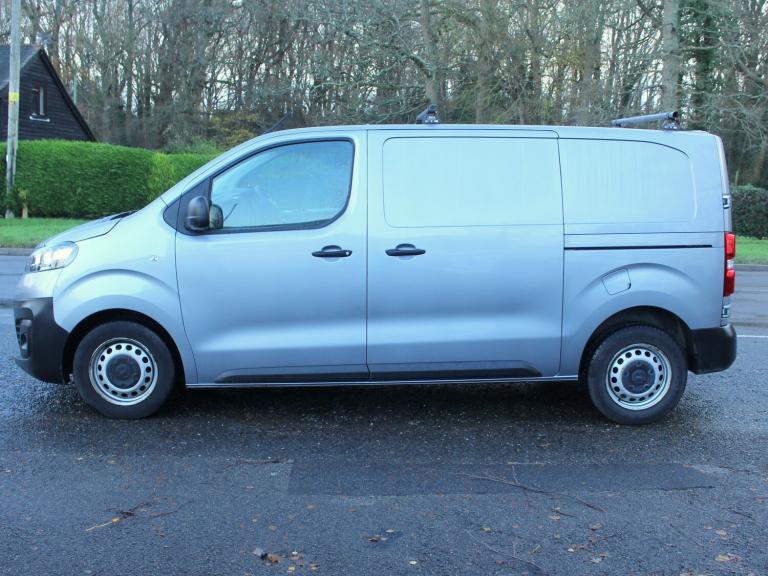 2022 Vauxhall Vivaro 1.5 Turbo D 2900 Dynamic Panel Van 6dr Diesel Manual L1 H1