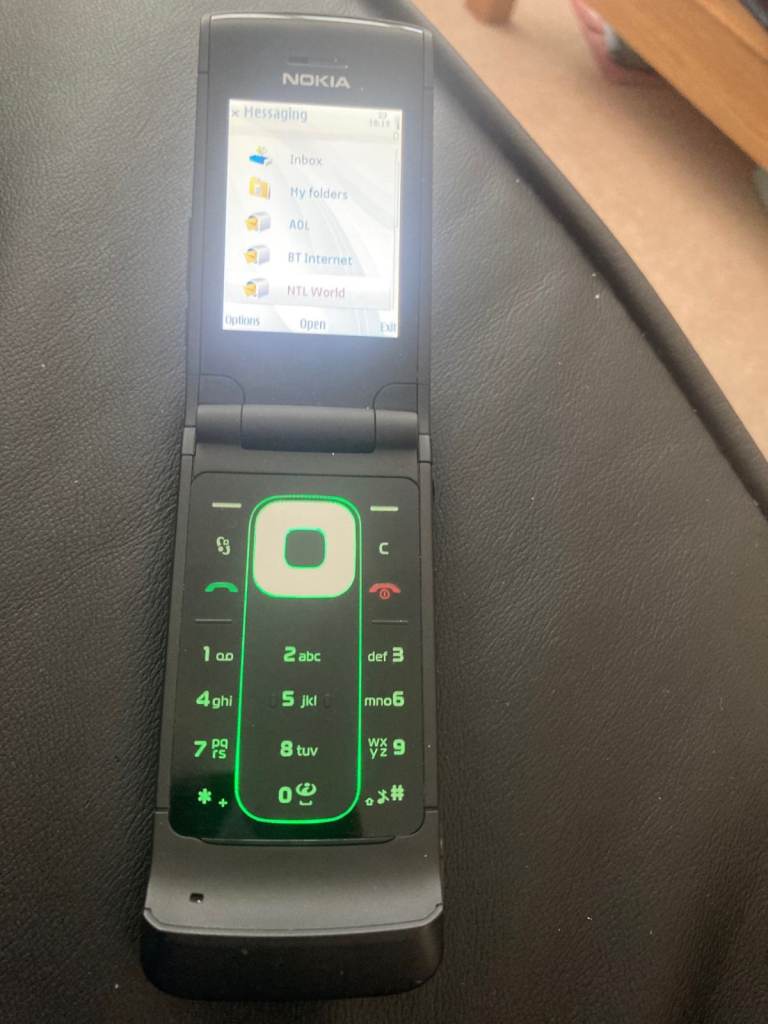 For Sale Almost New , Never Used Boxed Nokia 6650 Mobile Phone