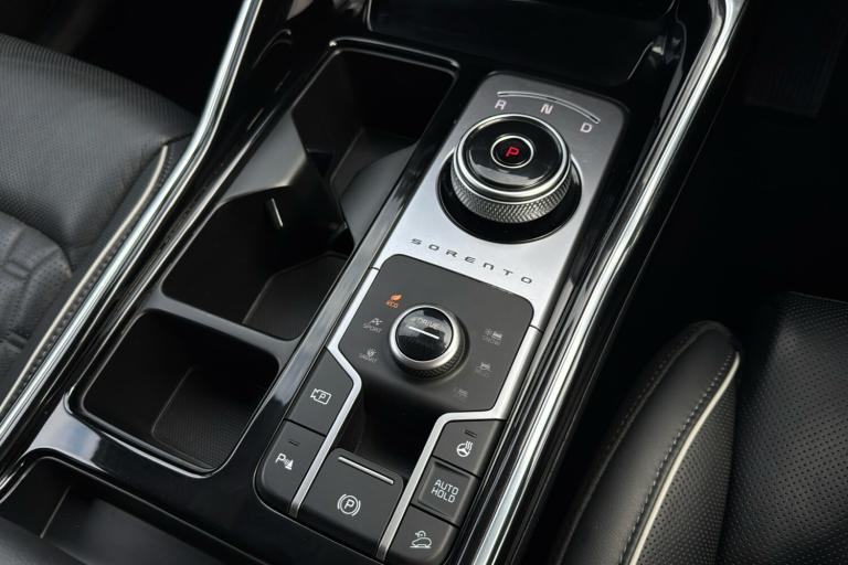  Kia Sorento 1.6 H T Gdi 4 Suv 5dr Petrol Hybrid Auto Awd Euro 6 s/s 226 Bhp