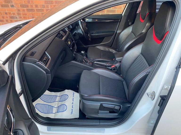 2016 Skoda Octavia 2.0 TDI vRS DSG 4WD Euro 6 (s/s) 5dr ESTATE Diesel Automatic