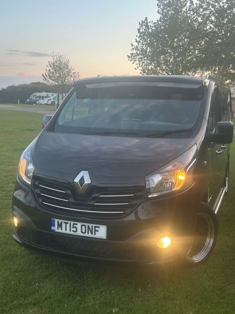 Renault, TRAFIC, Window Van, 2015, Manual, 1598 (cc)