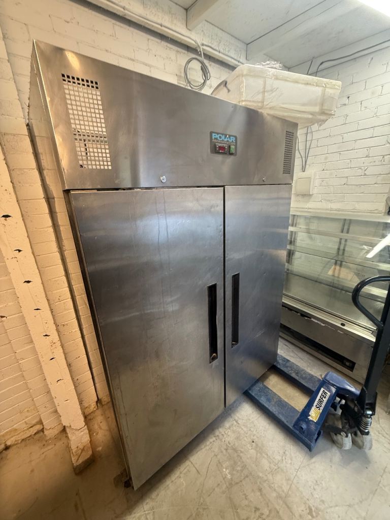 Commercial double door fridge cafe shop restaurant takeaway 