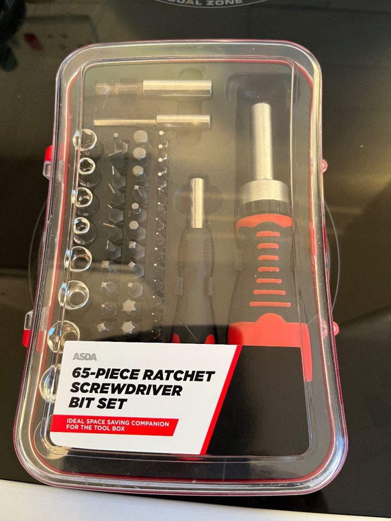 65 piece Ratchet Screwdriver Bit Set 