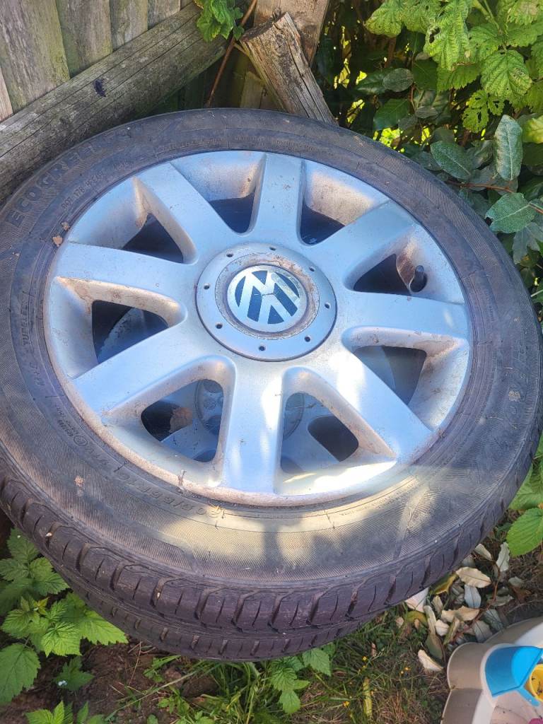 2007 vw touran 16" alloy wheels