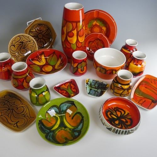 WANTED- Poole Pottery Vases, Plates, etc & Similar Vintage Ceramics