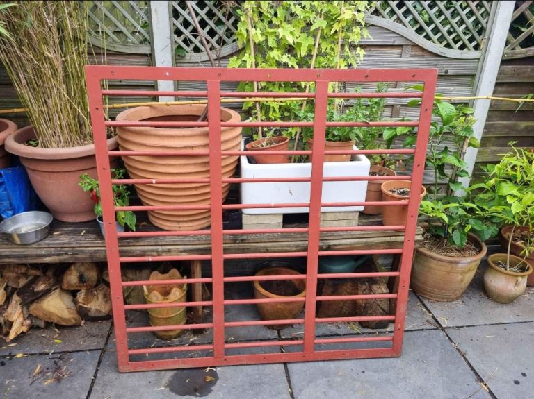 Security gril 1.4m x 1.4m