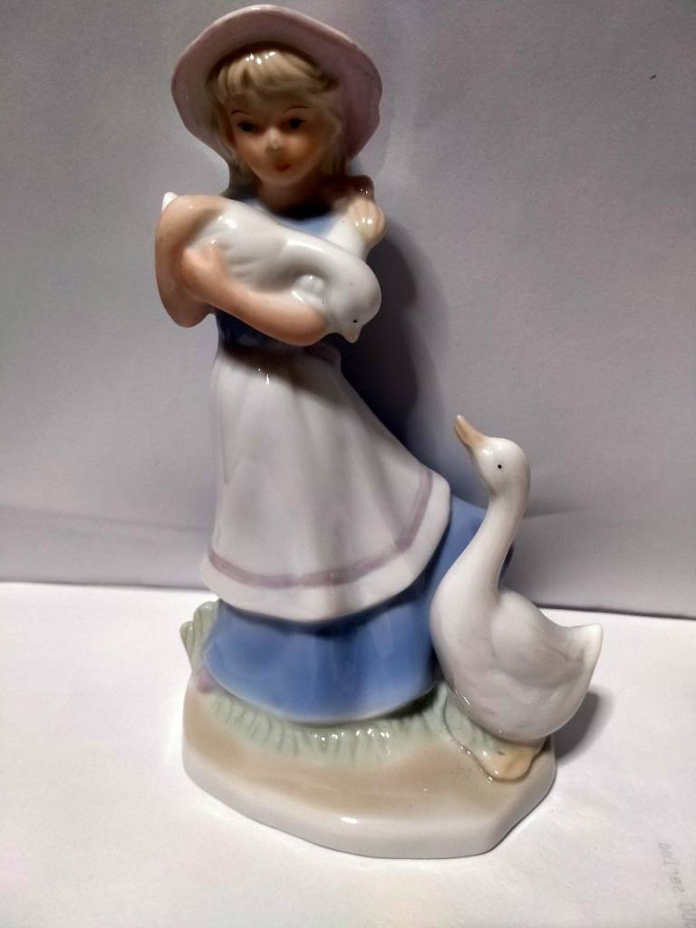 Little Goose Girl Figurine 