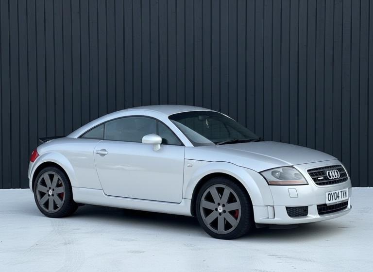 AUDI TT 3.2 V6 QUATTRO PETROL DSG/AUTO COUPE 2DR 2004 [04] SILVER