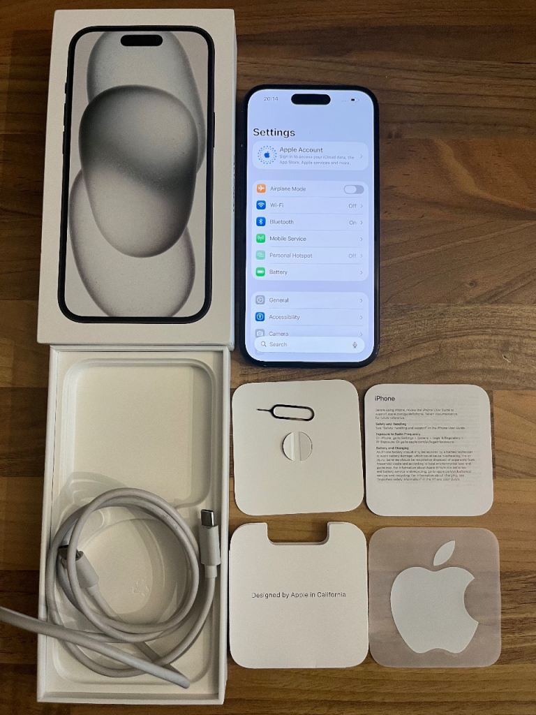 iPhone 15 - great condition - 90% Battery health