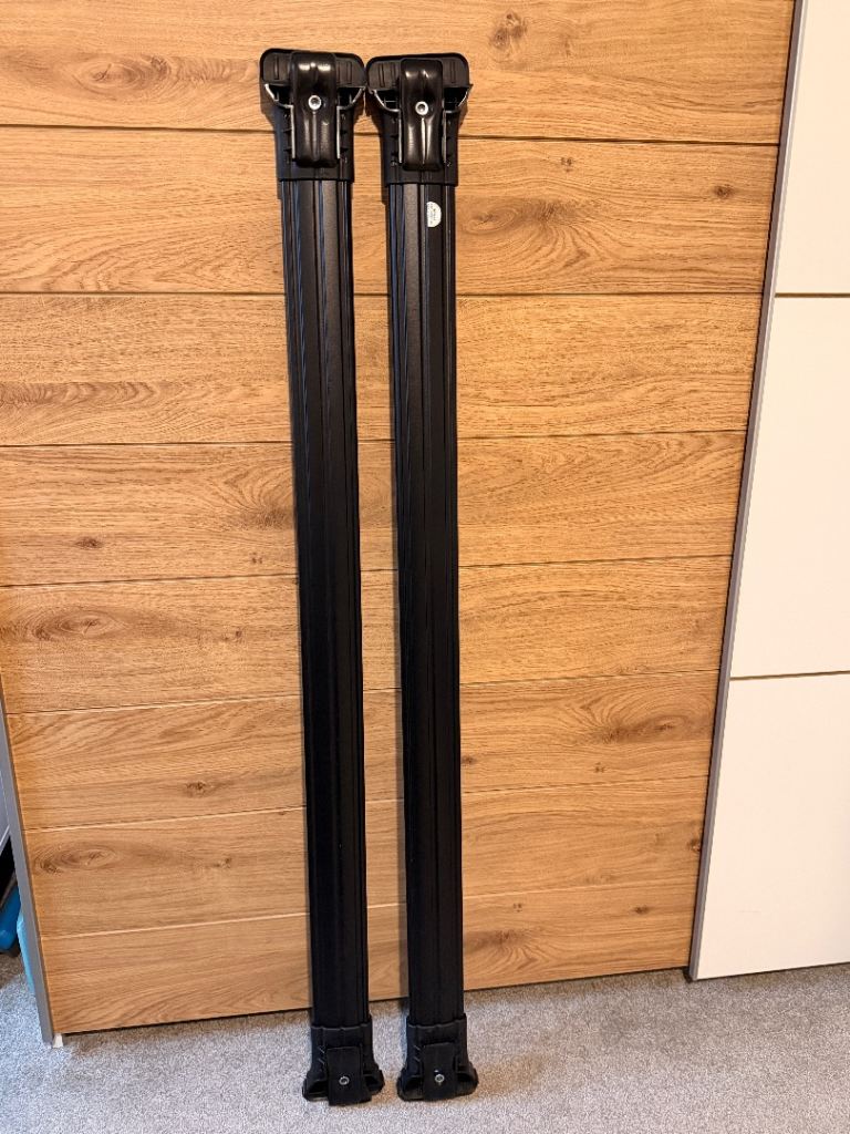 OMTEC Black Aluminium Cross Bars for VW Transporter T5