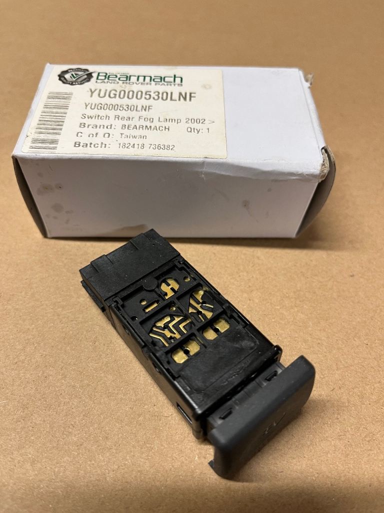 Landrover Defender Rear Fog Lamp Switch YUG000530LNF