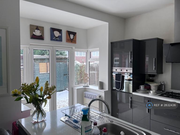 1 bedroom in Linley Road, Stoke-On-Trent, ST4 (#2832436)