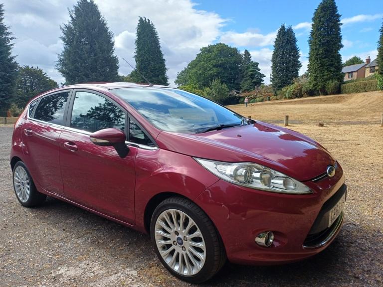 FORD FIESTA 1.4 TDCi DPF Titanium 2012