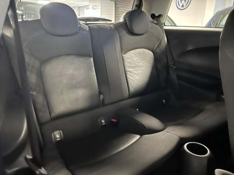 2017 MINI Hatch 1.5 Cooper Hatchback 3dr Petrol Manual Euro 6 (s/s) (136 ps) Hatchback Petrol Manual