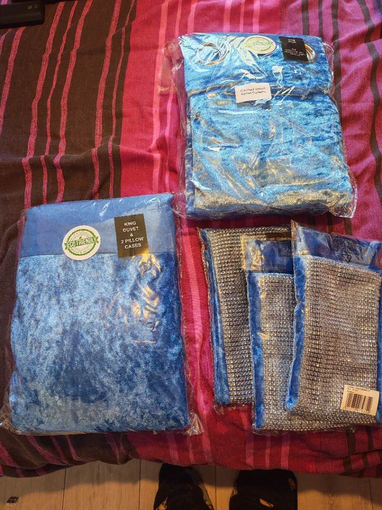 Matching bedding and curtains 