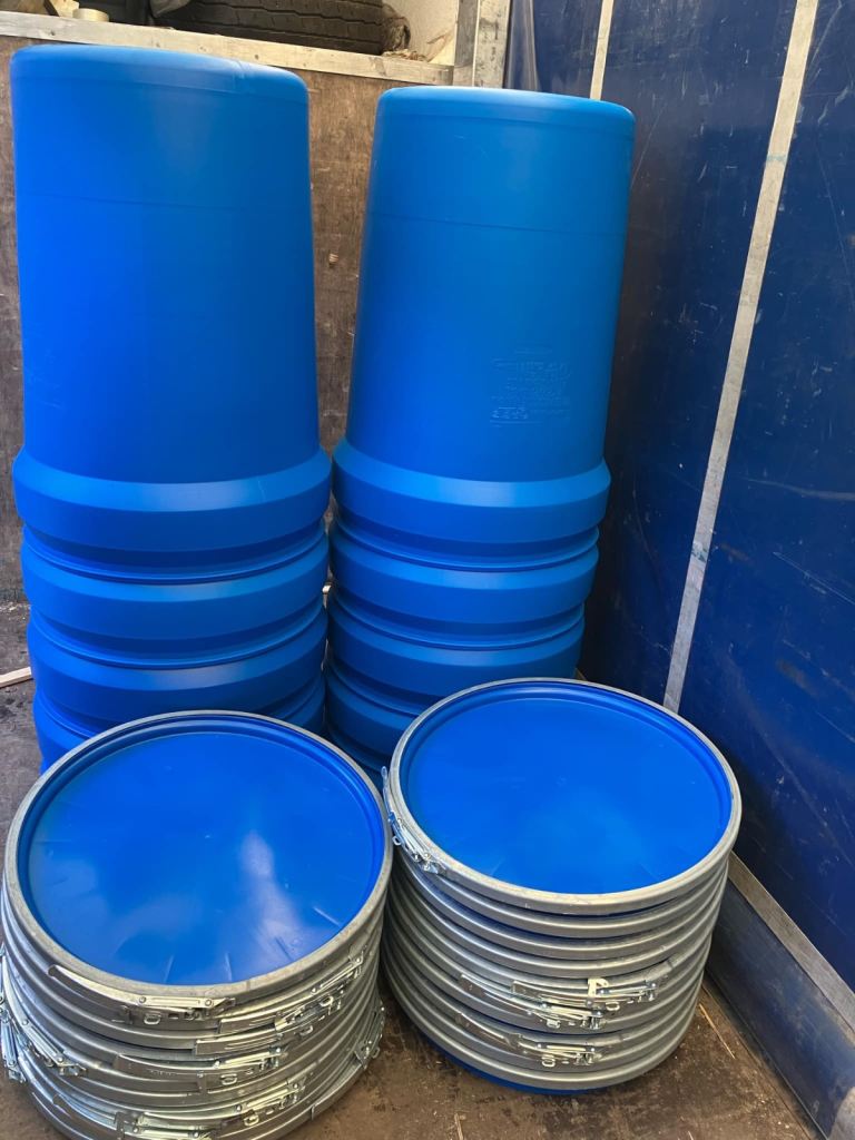 Blue Barrel With clamp lid /112 litre capacity 