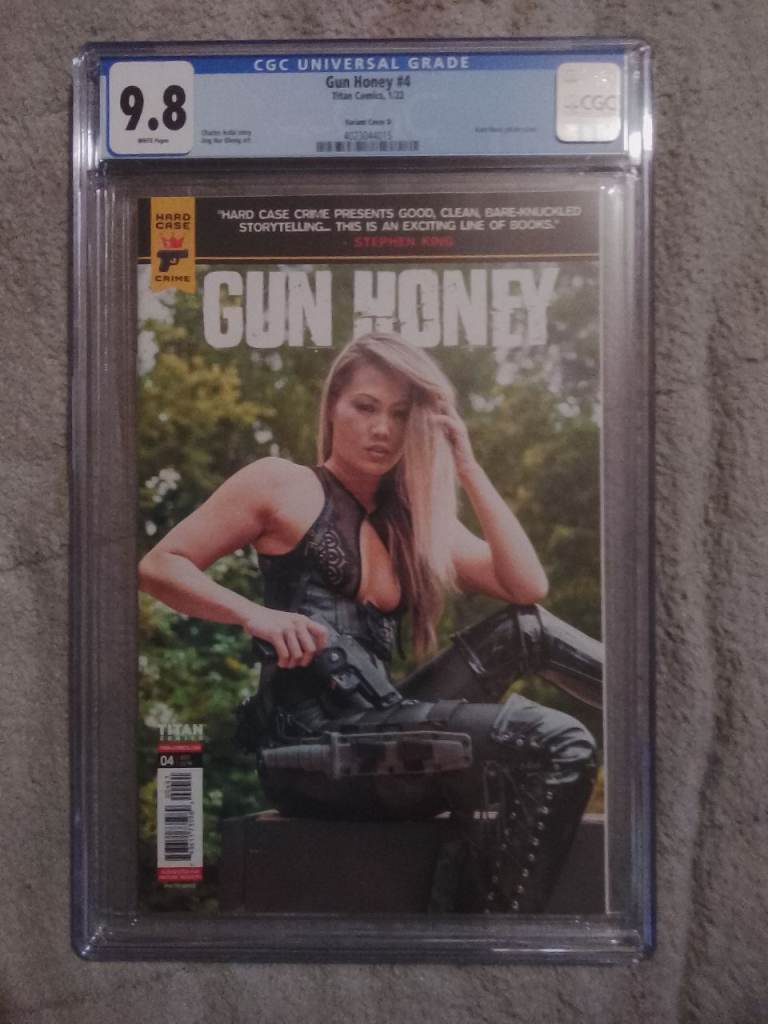 Collectable graded comic , gun honey no / 4 