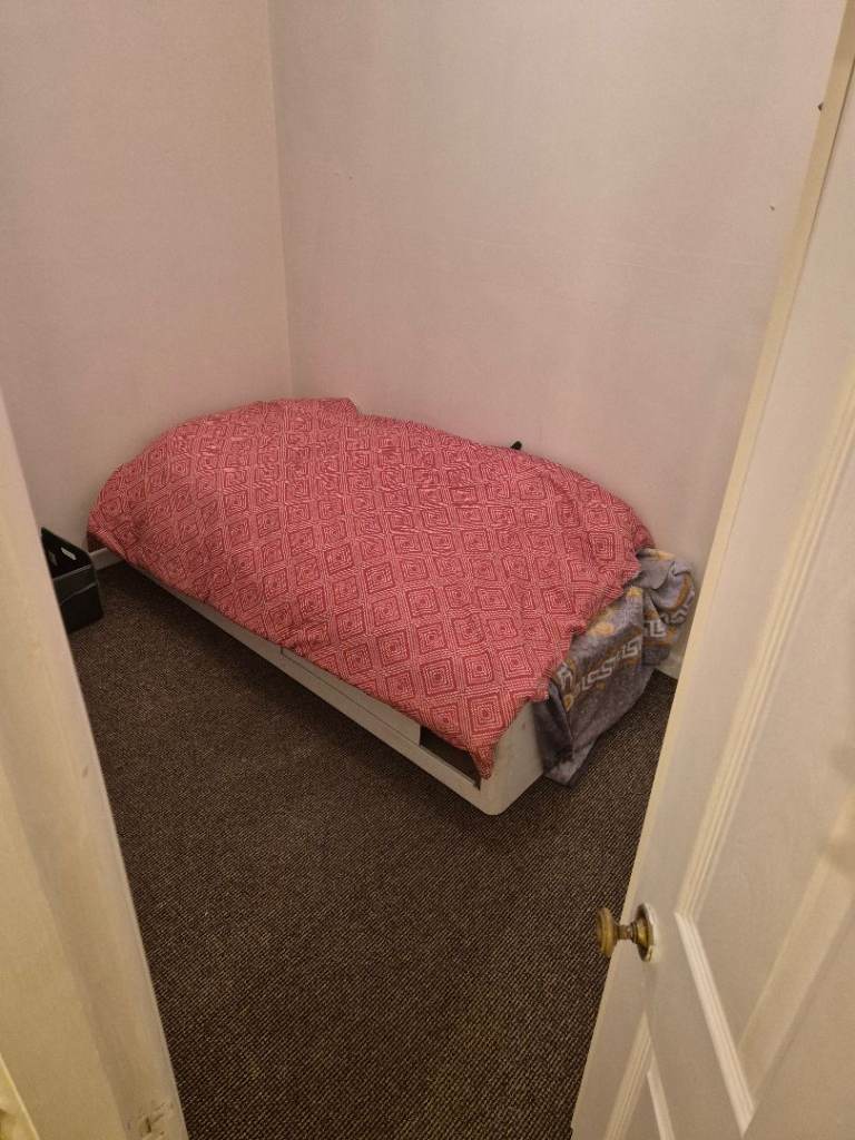 Single room to ren in Rochdale OL11