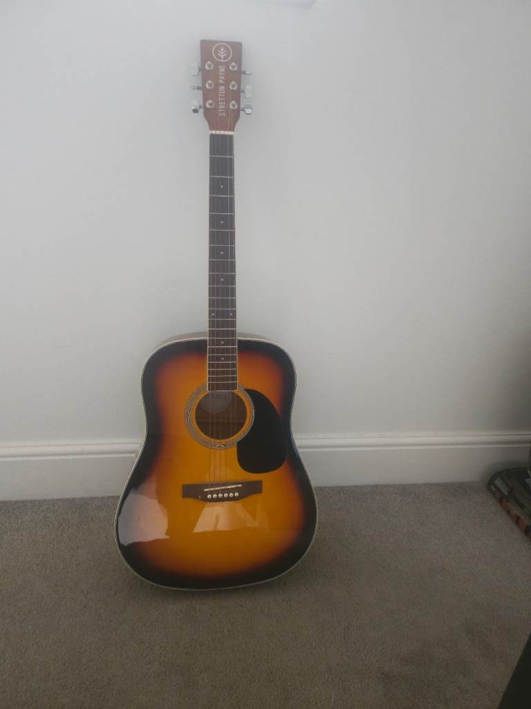 Acoustic Guitar – Sunburst Finish, Good Condition