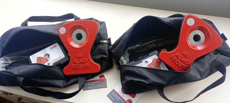 Al-Ko Secure Wheel lock No. 48 Pair of ALKO caravan secure wheel lock (complete)