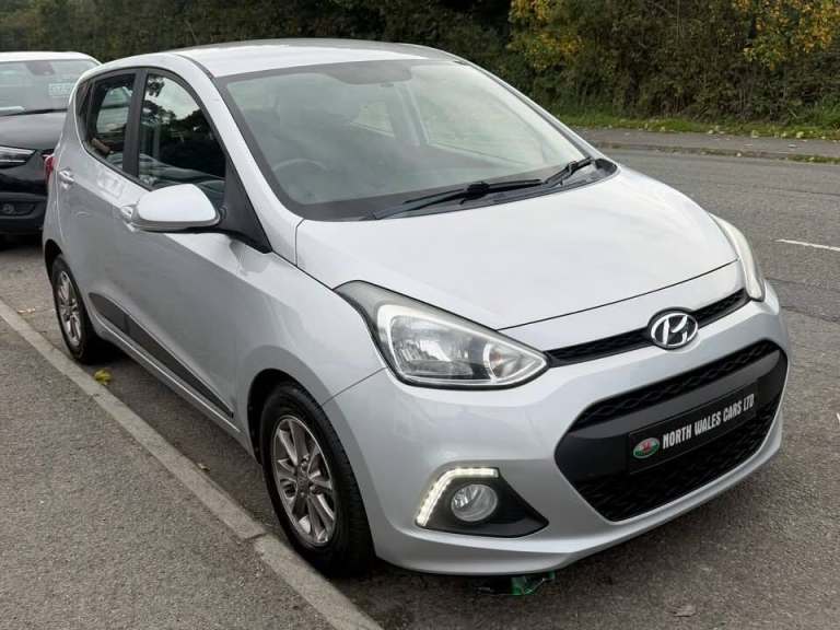Hyundai i10 1.2 Premium 5dr Petrol