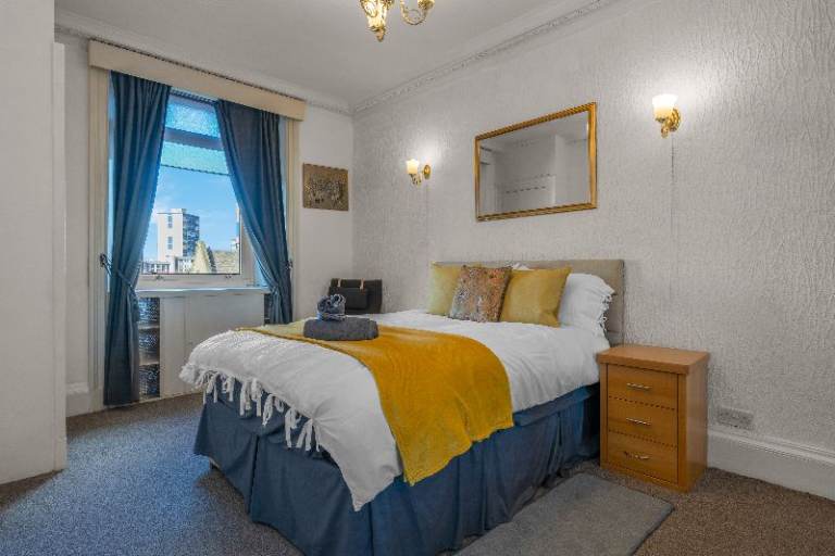 Cosey 1 Bedroom flat in Great Junction Street - EH6