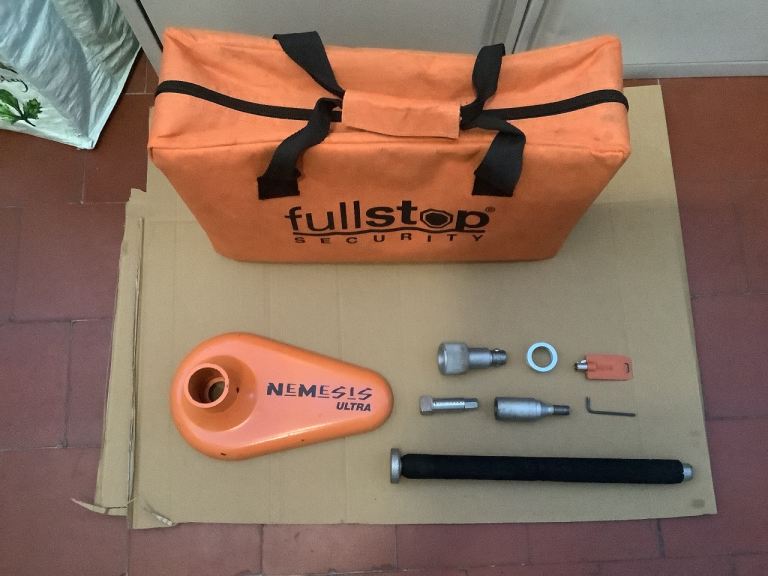 Full stop Security, Nemesis Ultra Caravan Wheel Lock. Post Offered. 