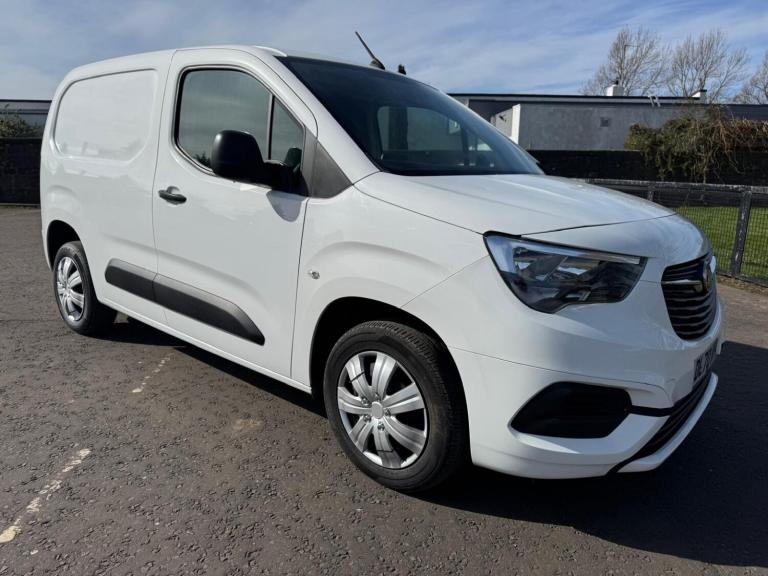 VAUXHALL COMBO 1.6 Turbo D 2300 Sportive 2020