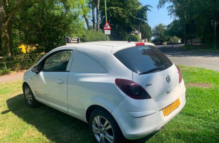 VAUXHALL CORSA 1.3 CDTi 16v Sportive White Manual Diesel 2014