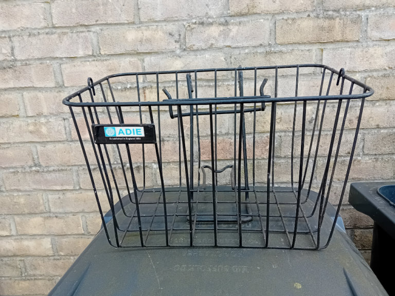 BICYCLE BASKET & SEAT & GEL SEAT COVER