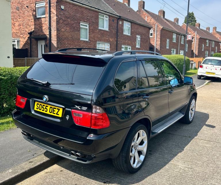 BMW x5 v8 