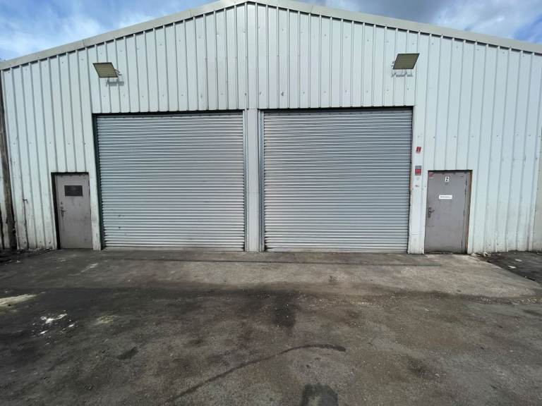 WAREHOUSE / WORKSHOP IN SWANSCOMBE DARTFORD DA100PP