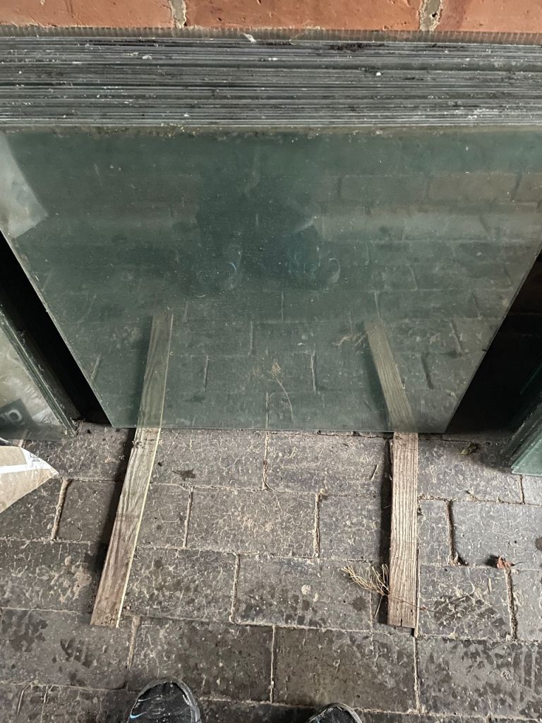 Greenhouse glass 