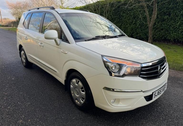 2015(65) SSANGYONG RODIUS TURISMO 2.2 SE 7 SEATER ONLY 56,000 MLS LOVELY EXAMPLE