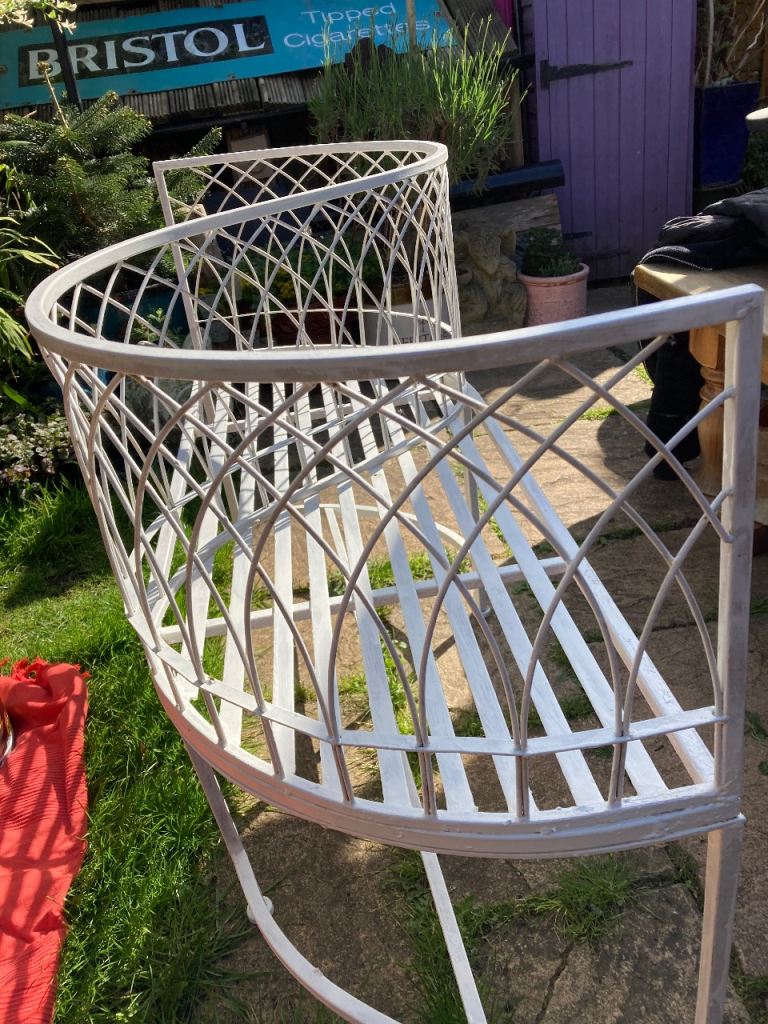 Victorian Garden Love Seat